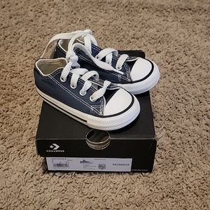 Navy Blue Converse Sz 5c